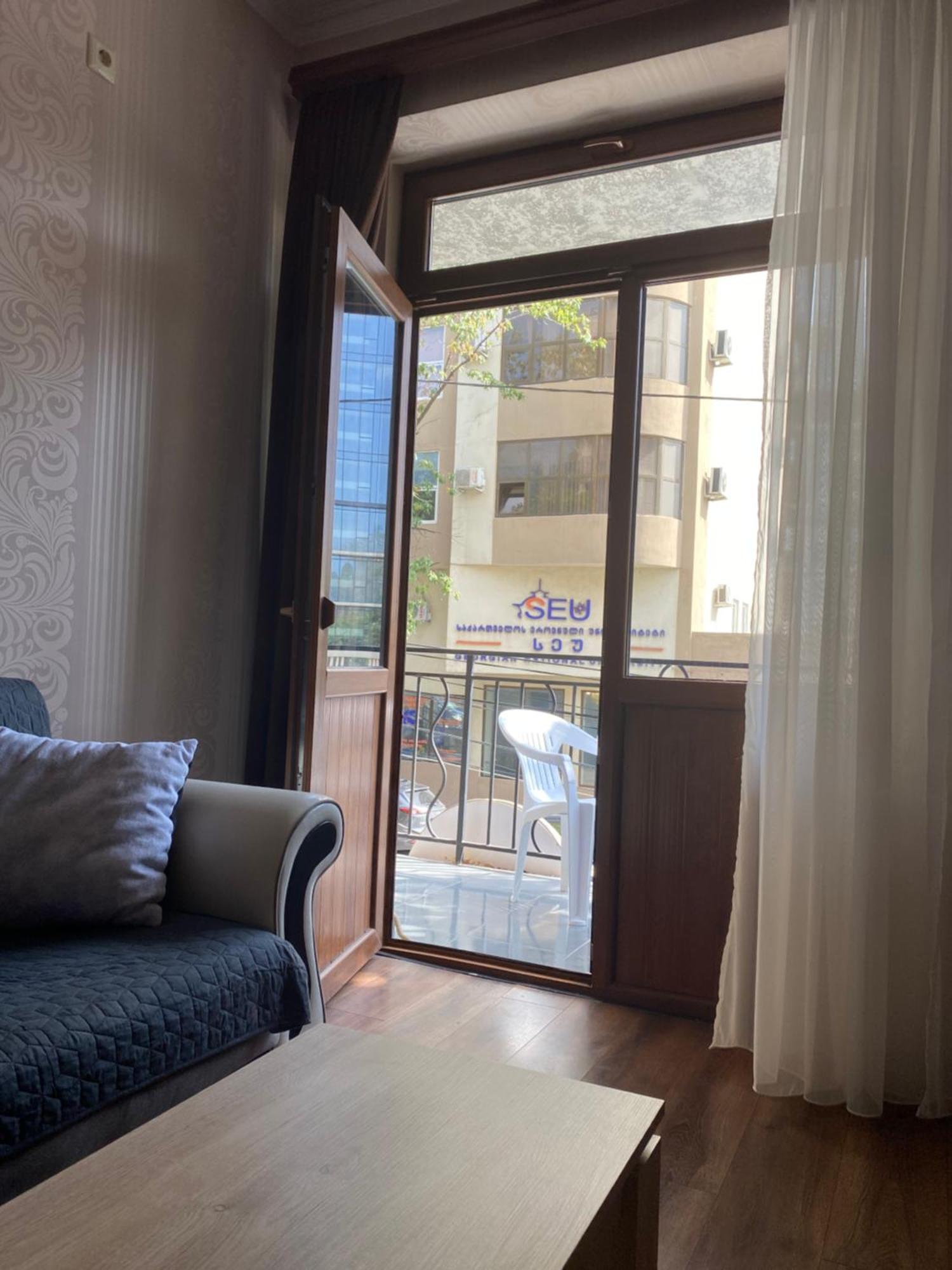 Mg Apartments In Tbiliszi Kültér fotó